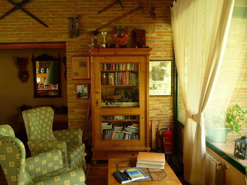 Casa Rural El Roblon Sartajada Exteriör bild